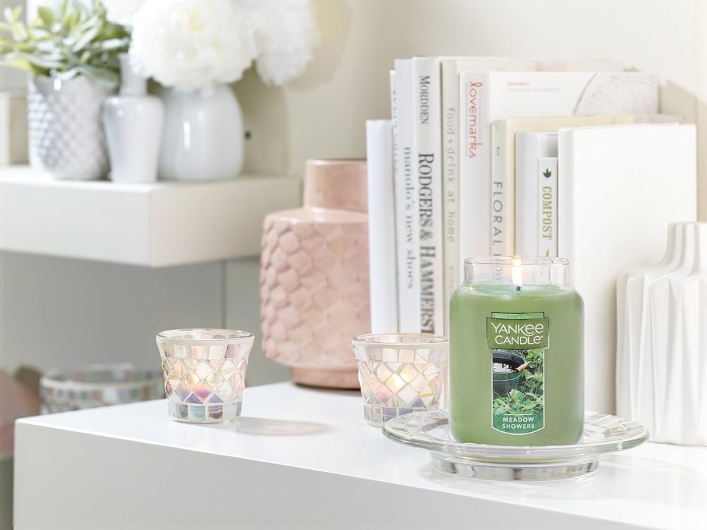 Yankee Candle MidSummers Night Scented, Classic 22oz Large Jar Single Wick Candle, Over 110 Hours of Burn Time
